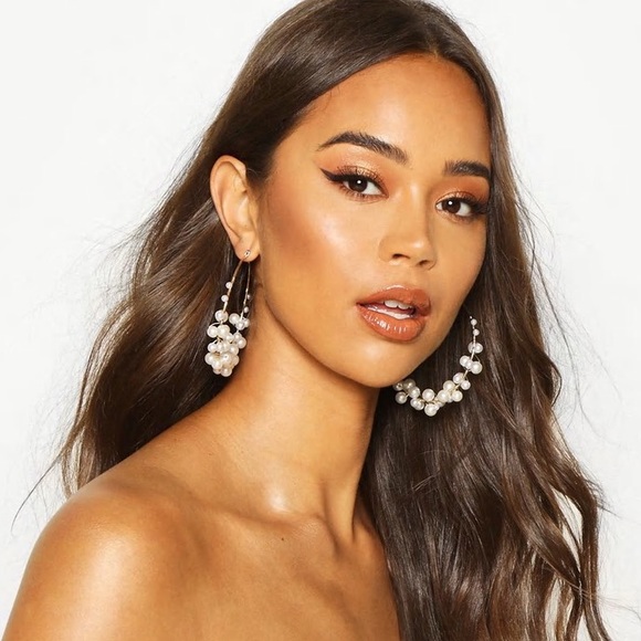 Boohoo Jewelry - Pearl Cluster Hoops